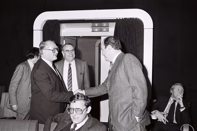 MEP Heinrich AIGNER shakes hands with European Commissioner for Budget Christopher TUGENDHAT during a European Council Meeting on Budget at the European Parliament in Strasbourg, in 1983.