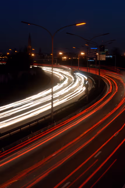 Снимка 6: Traffic light trays on the ring road of Strasbourg, France, in the 1990s.