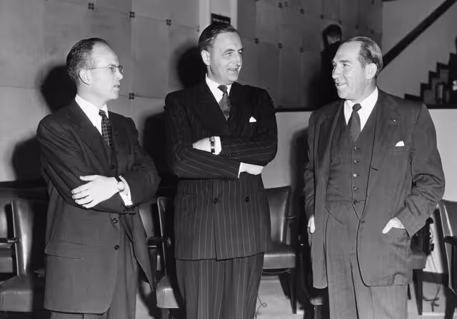 Fotografie 7: CECA - ECSC - First Common Assembly from 10th to 13th September 1952 in Strasbourg