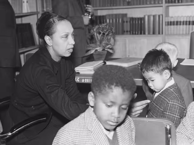 Zdjęcie 1: Reception of Mrs Josephine BAKER at the Assembly the 18 March 1959.