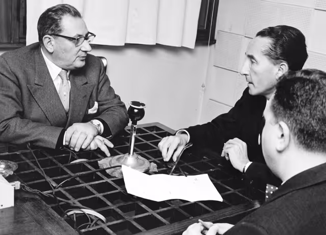 Zdjęcie 5: Leopoldo RUBINACCI during an interview in Strasbourg in October 1960.