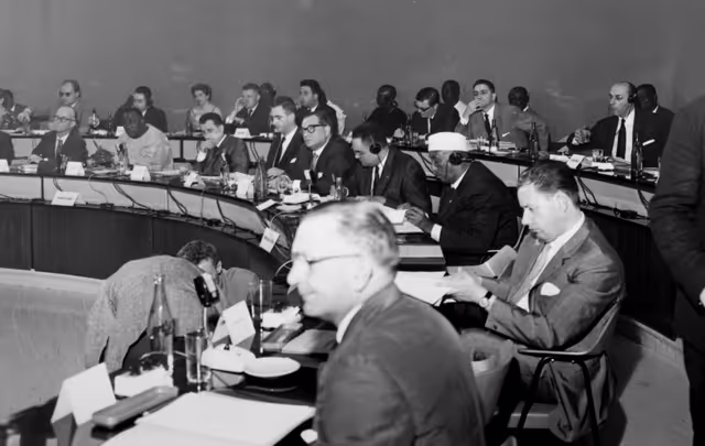 Fotografie 27: Permanent Joint Commission in Abidjan