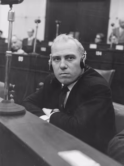 Fotografia 8: Walter ARENDT during a session in Strasbourg, France, February 20, 1962.