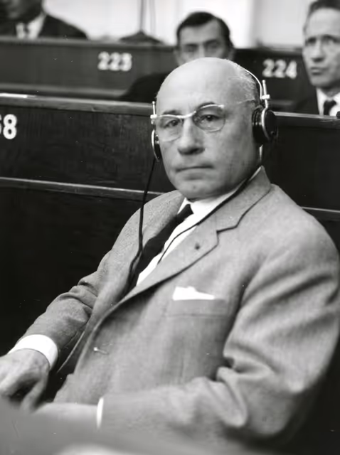 Billede 2: Various pictures in October 1962