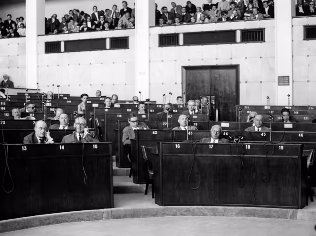 Φωτογραφία 1: A general view of the hemicycle during a session in Strasbourg, France, June 18, 1964.