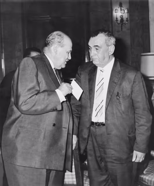 Emile VANRULLEN and Gustave ALRIC during a CEE parlementary commission in Athens, Greece, September 30, 1964.