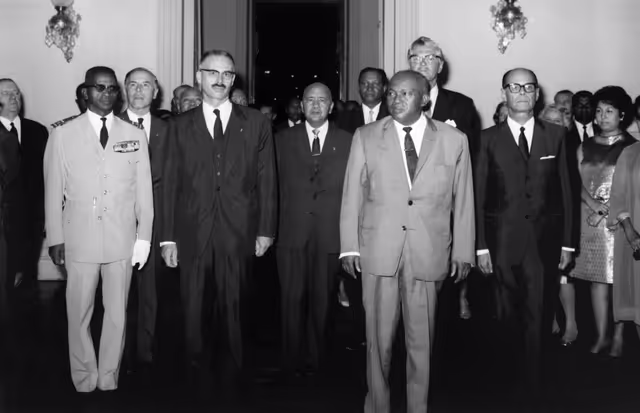 Fotó 24: Visit to Madagascar from 9th to 15th January 1969 - Meeting with Minister for foreign affairs