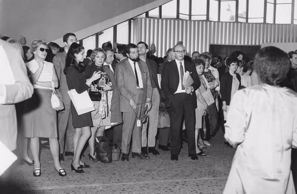 Visit to Madagascar from 9th to 15th January 1969 -  Arrival of EEC delegates