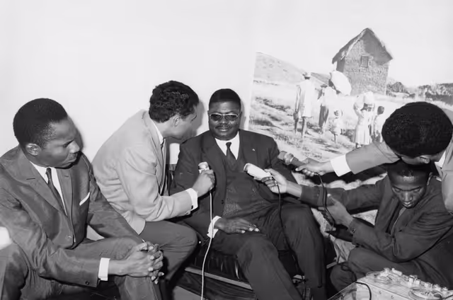 Fotó 39: Visit to Madagascar from 9th to 15th January 1969 - Press interview