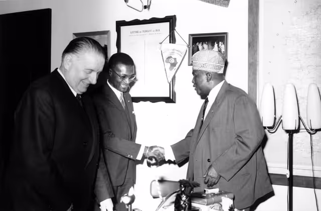 Fotó 29: Visit to Madagascar from 9th to 15th January 1969 - Meeting with Minister for foreign affairs