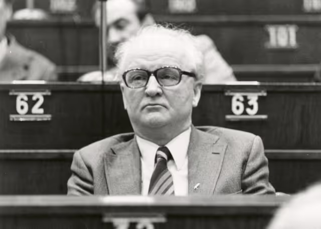 Kristian ALBERTSEN from 1974 to 1976