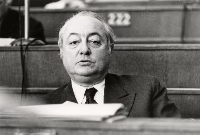 Plenary session in March 1975