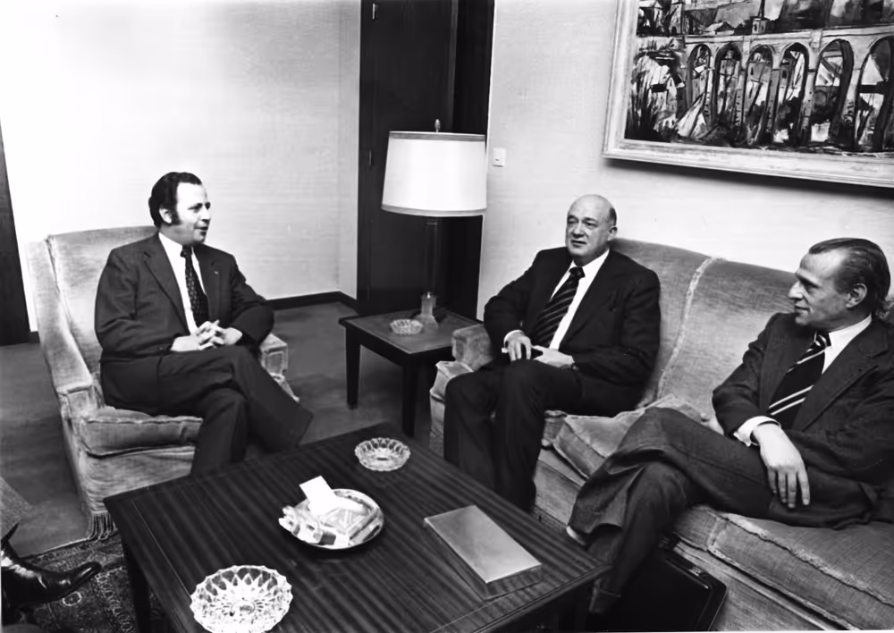 Economic and social comitty, Henry CARRONGE meets Jacques SANTER