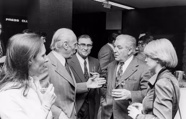 Fotó 2: Georges SPENALE EP President meets some journalists