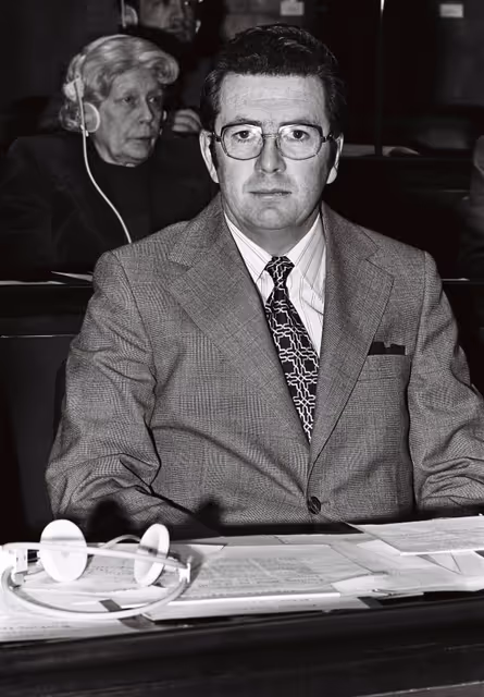 Fotografi 28: Plenary session Luxembourg april 1976