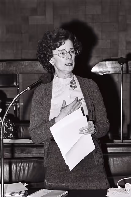 Fotografi 42: Tullia CARETTONI ROMAGNOLI during a plenary session in Luxembourg, April 5-9, 1976.