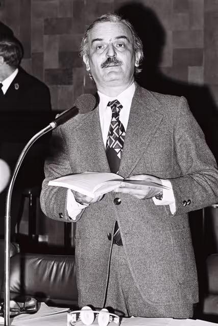 Fotografie 48: Plenary session Luxembourg april 1976