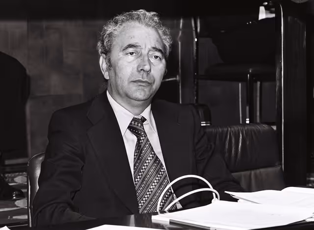 Fotografi 22: Plenary session Luxembourg april 1976