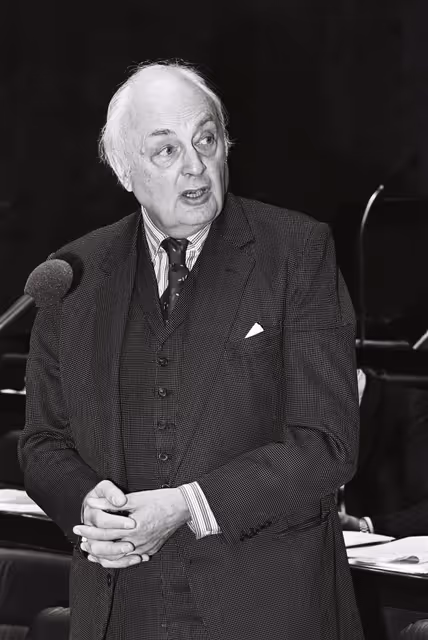 Fotografi 16: Plenary session Luxembourg april 1976