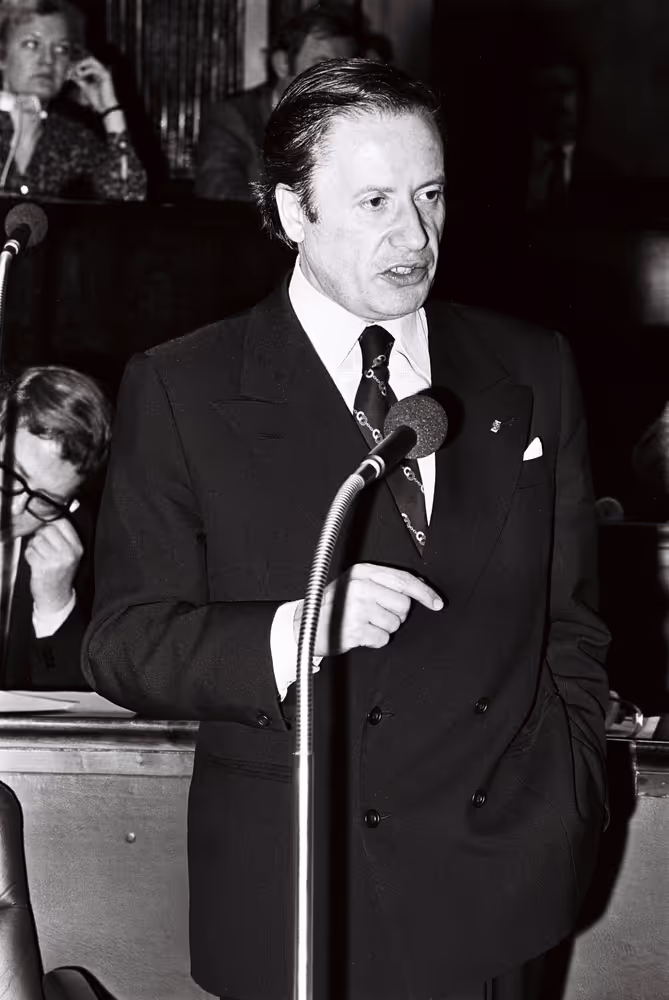 Plenary session Luxembourg april 1976  Presidence Luxembourgeoise du Conseil