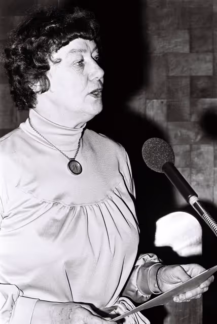 Fotografi 3: Plenary session Luxembourg april 1976