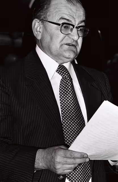 Fotografi 11: Plenary session Luxembourg april 1976