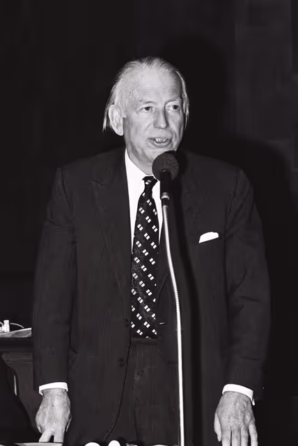 Fotografi 17: Plenary session Luxembourg april 1976