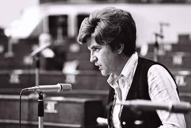 Suriet 13: Colette FLESCH during a plenary session in Strasbourg, May 10-14, 1976.