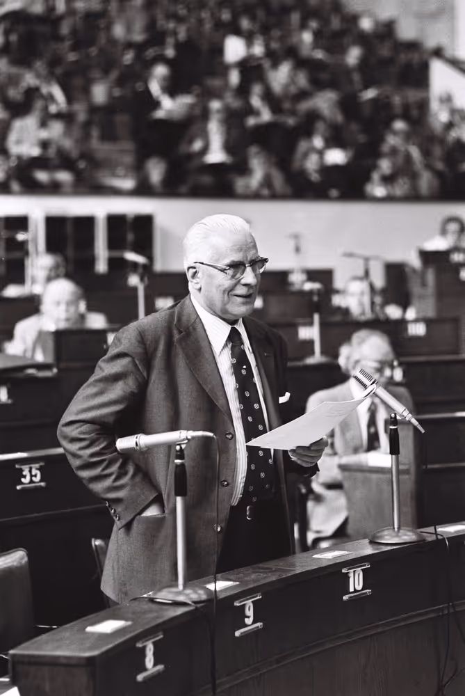 Alfred BERTRAND during a plenary session in Strasbourg, May 10-14, 1976.