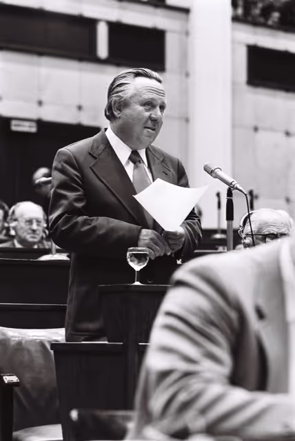 Suriet 9: Ludwig FELLERMAIER during a plenary session in Strasbourg, May 10-14, 1976.