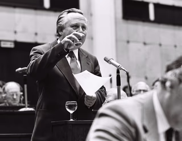 Suriet 7: Ludwig FELLERMAIER during a plenary session in Strasbourg, May 10-14, 1976.