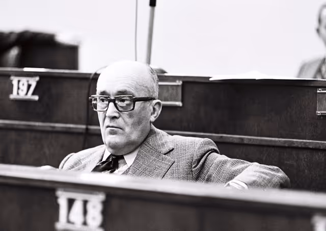 Suriet 7: André Jean GUERLIN during a plenary session in Strasbourg, May 10-14, 1976.