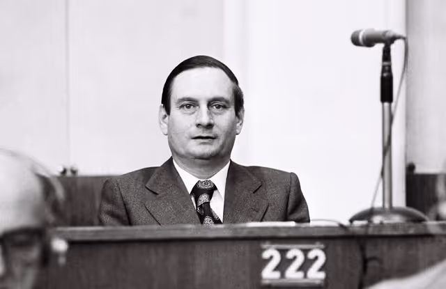 Suriet 49: Jean-François PINTAT during a plenary session in Strasbourg, May 10-14, 1976.