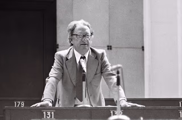 Φωτογραφία 50: Nicola CIPOLLA during a plenary session in Strasbourg, June 14-18, 1976