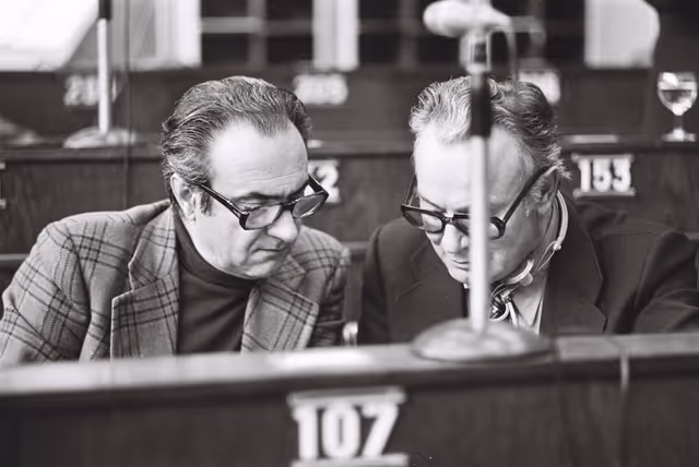 Φωτογραφία 25: Jan DE KONING during a plenary session in Strasbourg, June 14-18, 1976