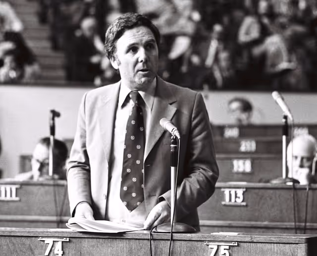 Φωτογραφία 9: Alexander FLETCHER during a plenary session in Strasbourg, June 14-18, 1976