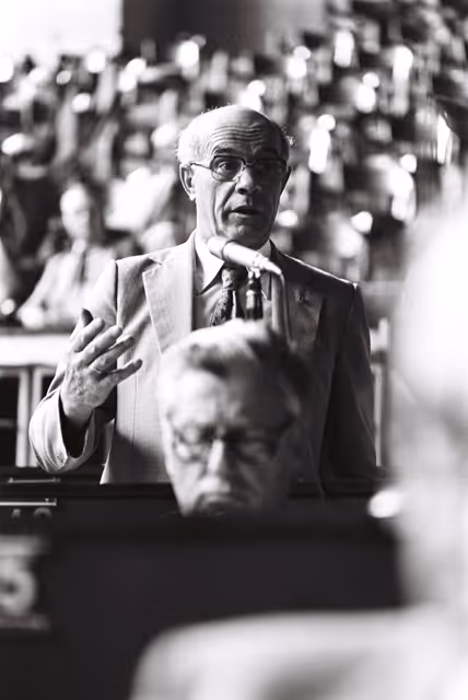 Φωτογραφία 20: Isidor FRUH during a plenary session in Strasbourg, June 14-18, 1976