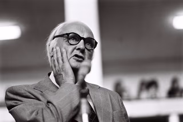 Hubert GLADWYN during a plenary session in Strasbourg, June 14-18, 1976