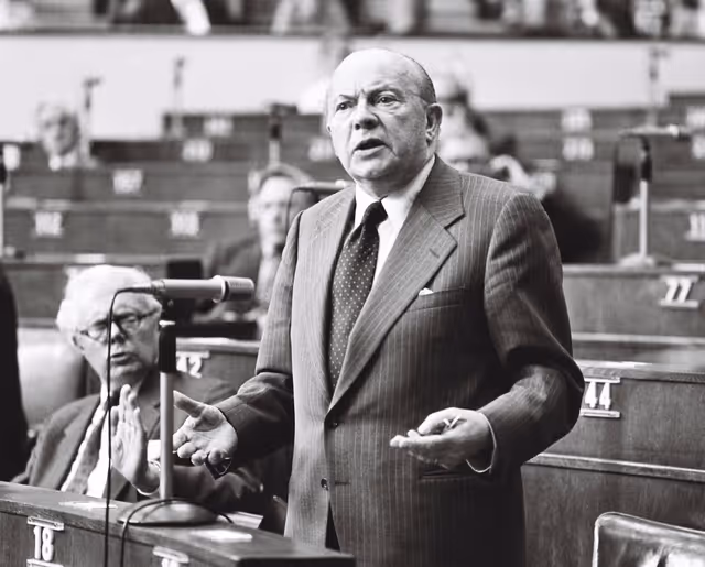Φωτογραφία 1: Norbert HOUGARDY during a plenary session in Strasbourg, June 14-18, 1976