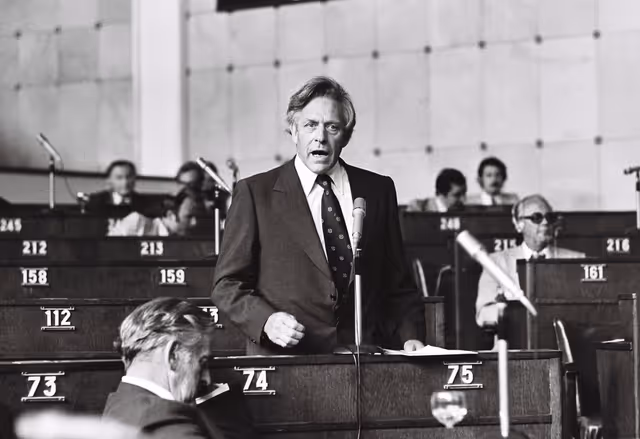 Φωτογραφία 22: Ralph HOWELL during a plenary session in Strasbourg, June 14-18, 1976