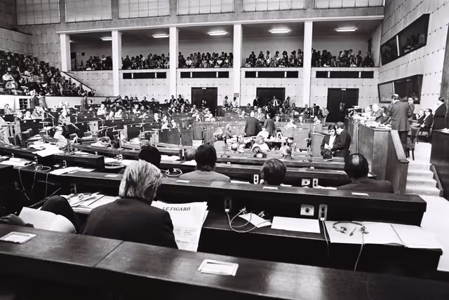 Φωτογραφία 17: Plenary session in Strasbourg, June 14-18, 1976
