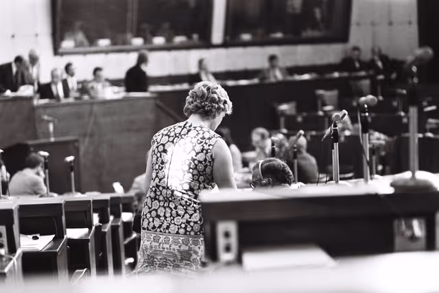 Φωτογραφία 27: Elaine KELLETT-BOWMAN during a plenary session in Strasbourg, June 14-18, 1976