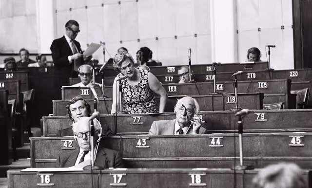 Φωτογραφία 26: Elaine KELLETT-BOWMAN during a plenary session in Strasbourg, June 14-18, 1976