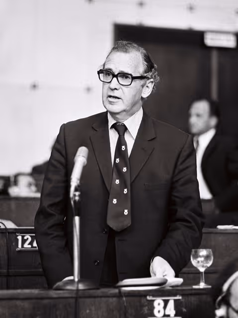 Φωτογραφία 38: European Commissioner George THOMSON during a plenary session in Strasbourg, June 14-18, 1976