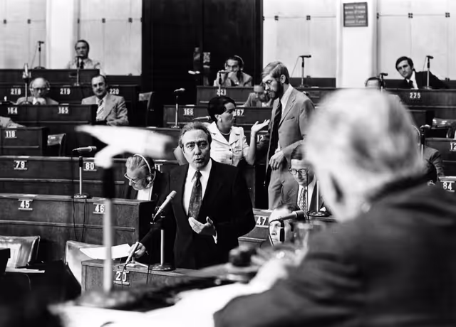 Φωτογραφία 21: President of the European Commission François-Xavier ORTOLI during a plenary session in Strasbourg, June 14-18, 1976