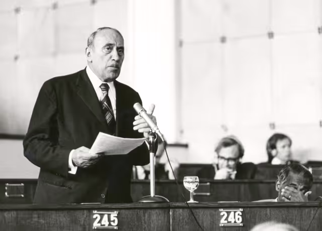 Φωτογραφία 6: Albert LIOGIER during a plenary session in Strasbourg, June 14-18, 1976