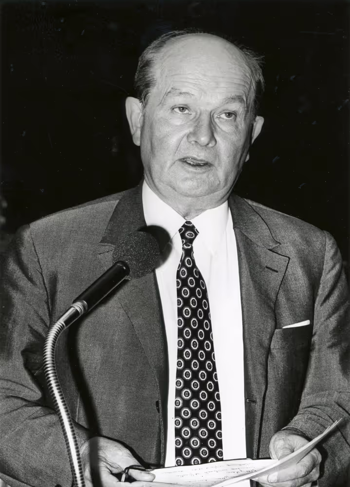 Various pictures in June 1976