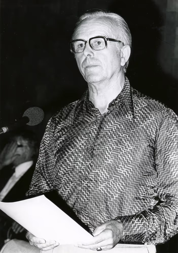 Various pictures in June 1976