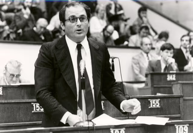 Plenary session in October 1976