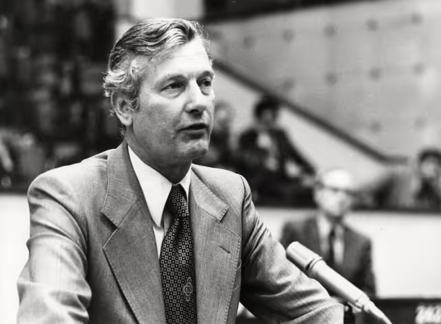 Fotografie 14: Plenary session in October 1976